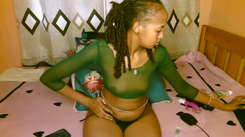 sexy_bluegirl online show from March 10, 12:15 pm