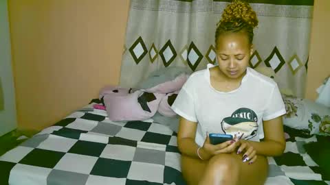 sexy_bluegirl online show from October 24, 1:57 am