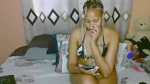 sexy_bluegirl online show from November 26, 1:12 pm