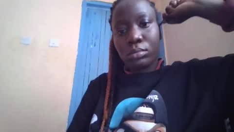 Snapshot of sexy_butty01 chatting on September 22, 9:44 am sexy_butty01 online show from September 22, 9:44 am