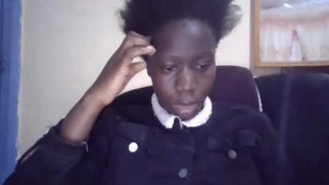 Snapshot of sexy_butty01 chatting on October 16, 9:05 pm sexy_butty01 online show from October 16, 9:05 pm