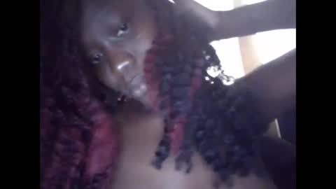 Snapshot of sexy_butty01 chatting on November 16, 5:24 am sexy_butty01 online show from November 16, 5:24 am