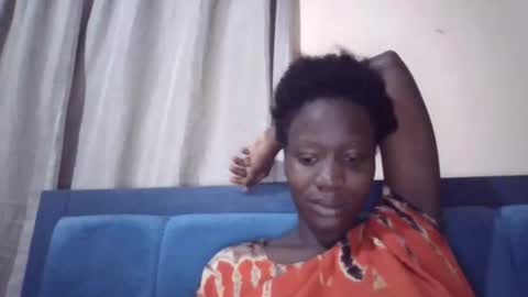 Snapshot of sexy_butty01 chatting on December 13, 8:04 pm sexy_butty01 online show from December 13, 8:04 pm