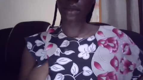 sexy_butty01 online show from February 13, 7:10 pm