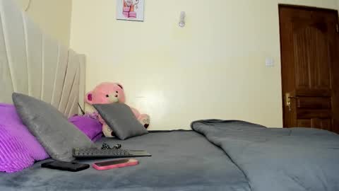 Snapshot of sexy_celena chatting on September 14, 1:43 pm Celena Selena online show from September 14, 1:43 pm