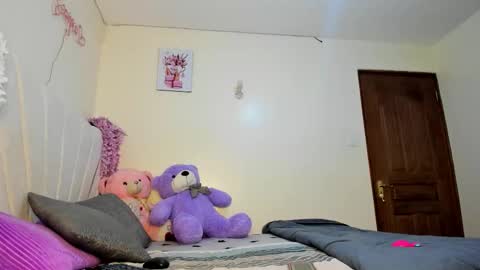 Snapshot of sexy_celena chatting on September 25, 7:39 pm Celena Selena online show from September 25, 7:39 pm