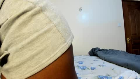 Snapshot of sexy_celena chatting on April 27, 5:05 am Celena Selena online show from April 27, 5:05 am