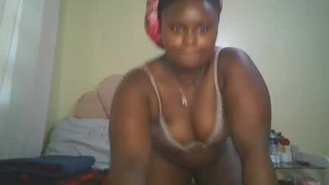 Snapshot of sexy_corn chatting on April 12, 12:54 pm Connie online show from April 12, 12:54 pm