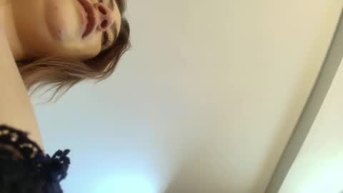 Snapshot of sexy_curvi chatting on December 15, 8:04 pm karla           instagram  online show from December 15, 8:04 pm