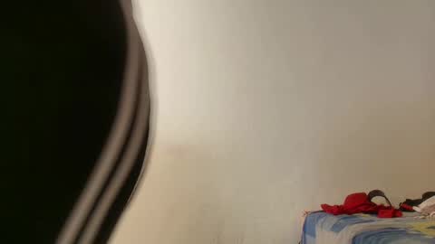 Snapshot of sexy_curvi chatting on December 21, 6:44 pm karla           instagram  online show from December 21, 6:44 pm