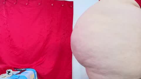 Snapshot of sexy_curvi chatting on September 23, 3:26 pm karla           instagram  online show from September 23, 3:26 pm