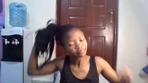Snapshot of sexy_dianaa chatting on April 21, 12:11 pm sexy_dianaa online show from April 21, 12:11 pm