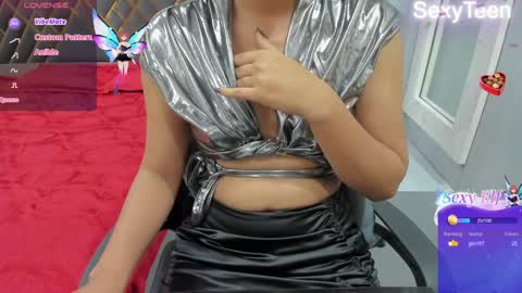 Snapshot of sexy_doll_1_ chatting on February 4, 12:22 pm Sexydoll online show from February 4, 12:22 pm