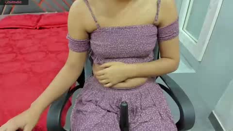 Snapshot of sexy_doll_1_ chatting on February 20, 9:22 am Sexydoll online show from February 20, 9:22 am