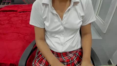 Snapshot of sexy_doll_1_ chatting on February 24, 10:26 am Sexydoll online show from February 24, 10:26 am