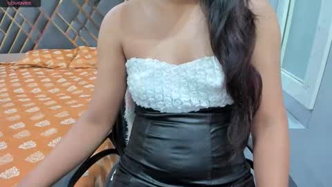 Snapshot of sexy_doll_1_ chatting on September 24, 11:57 am Sexydoll online show from September 24, 11:57 am