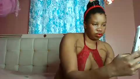 Snapshot of sexy_dot chatting on December 26, 11:10 am dotie online show from December 26, 11:10 am