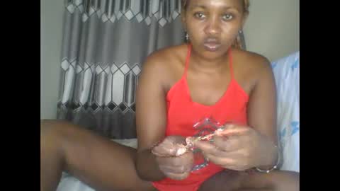 Snapshot of sexy_ebony_bliss chatting on January 4, 6:40 pm adasa online show from January 4, 6:40 pm