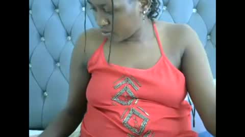 Snapshot of sexy_ebony_bliss chatting on January 13, 7:00 am adasa online show from January 13, 7:00 am