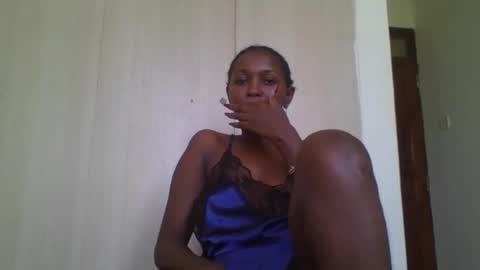 Snapshot of sexy_ebony_bliss chatting on January 23, 10:22 am adasa online show from January 23, 10:22 am