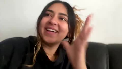 Snapshot of sexy_foxx_ chatting on February 20, 12:04 pm Antonella online show from February 20, 12:04 pm