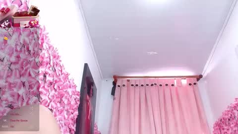 Soy Fresita online show from February 12, 2:54 pm