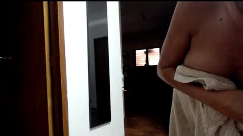 Sexy Ginuin Couple online show from March 28, 4:01 am