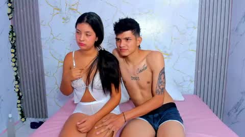 sexy_girls_extremes online show from March 24, 1:32 am