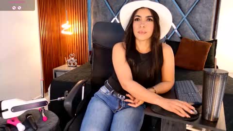 Dafne online show from January 16, 12:53 pm