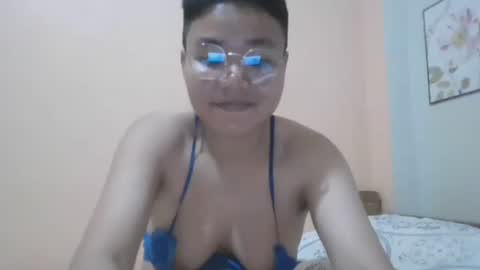 Snapshot of sexy_hotass_girl chatting on January 7, 11:37 am Anna online show from January 7, 11:37 am