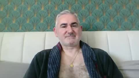 Snapshot of sexy_italiandaddy chatting on April 5, 9:06 am Antonio online show from April 5, 9:06 am