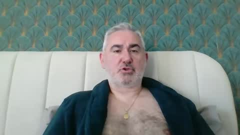Snapshot of sexy_italiandaddy chatting on April 18, 7:56 am Antonio online show from April 18, 7:56 am