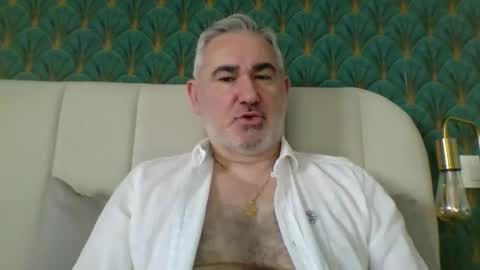 Snapshot of sexy_italiandaddy chatting on April 22, 6:16 am Antonio online show from April 22, 6:16 am