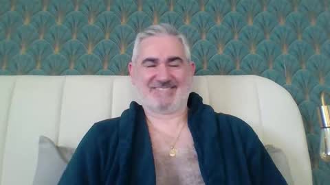 Snapshot of sexy_italiandaddy chatting on April 27, 5:38 am Antonio online show from April 27, 5:38 am