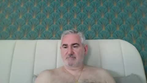 Snapshot of sexy_italiandaddy chatting on April 30, 7:14 am Antonio online show from April 30, 7:14 am