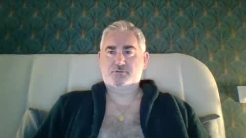 Snapshot of sexy_italiandaddy chatting on May 6, 6:19 am Antonio online show from May 6, 6:19 am