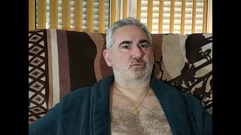 Snapshot of sexy_italiandaddy chatting on May 16, 6:32 am Antonio online show from May 16, 6:32 am
