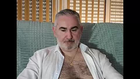 Snapshot of sexy_italiandaddy chatting on May 21, 10:33 am Antonio online show from May 21, 10:33 am