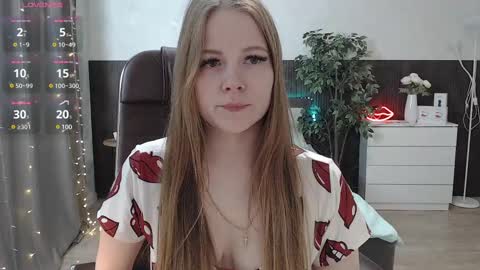 Snapshot of sexy_jenny18 chatting on February 15, 3:17 pm Jennifer online show from February 15, 3:17 pm