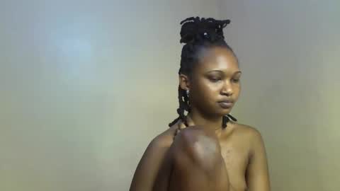 Snapshot of sexy_kaly chatting on October 15, 12:27 pm Sexy kaly online show from October 15, 12:27 pm