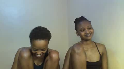 Snapshot of sexy_kaly chatting on October 21, 2:34 am Sexy kaly online show from October 21, 2:34 am