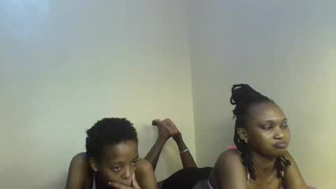 Snapshot of sexy_kaly chatting on October 22, 3:01 pm Sexy kaly online show from October 22, 3:01 pm