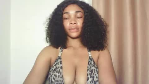 Sexy kitty881 online show from September 27, 9:53 pm