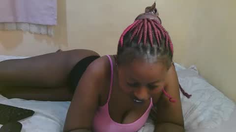 sexy_latasha online show from April 11, 7:45 am