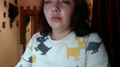 Snapshot of sexy_lolas chatting on December 22, 4:06 am sexy lolas online show from December 22, 4:06 am