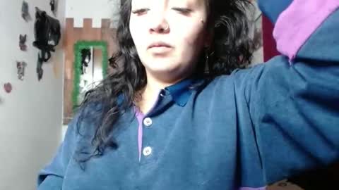 Snapshot of sexy_lolas chatting on January 3, 3:27 am sexy lolas online show from January 3, 3:27 am