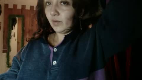 Snapshot of sexy_lolas chatting on January 5, 1:03 am sexy lolas online show from January 5, 1:03 am