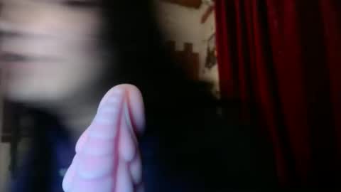 Snapshot of sexy_lolas chatting on January 5, 4:04 am sexy lolas online show from January 5, 4:04 am