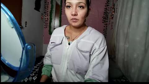 Snapshot of sexy_lolas chatting on September 9, 2:22 am sexy lolas online show from September 9, 2:22 am