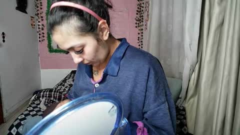 Snapshot of sexy_lolas chatting on October 2, 3:46 am sexy lolas online show from October 2, 3:46 am